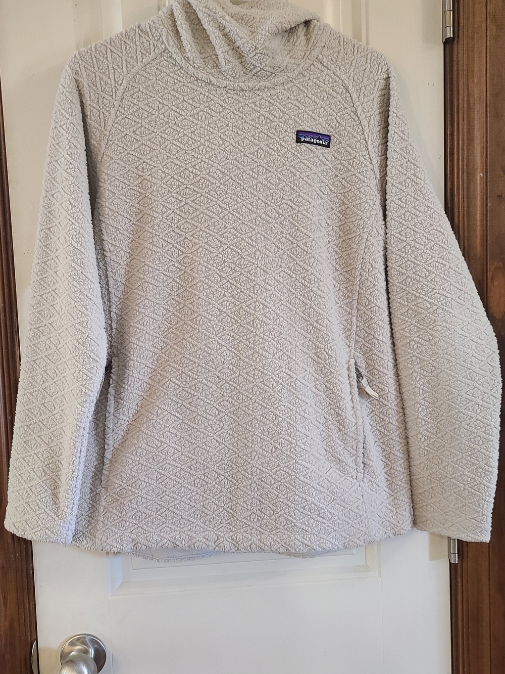 Patagonia Cream Textured Pullover Hoodie Size M